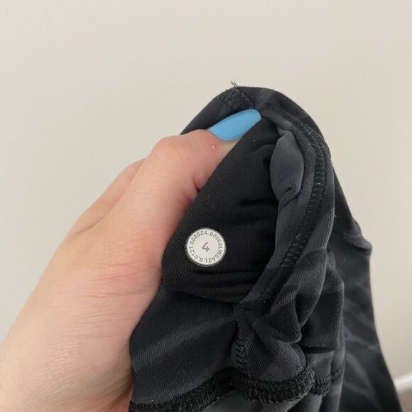 Lululemon Align Crop Le Tigre Camo Deep Coal Multi Leggings Size 4 - Picture 4 of 8